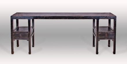 Trestle Table
清中末核桃木架几案