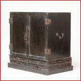 black lacquer chest