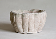 stone basin w/base