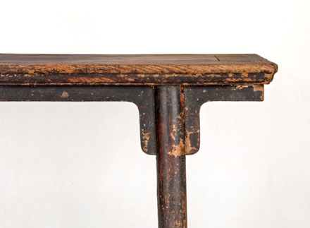 槐木柏木夹头榫平头案，局部